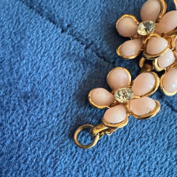 Vintage Daisy Cluster Rhinestone Center Bracelet Light Pink - Picture 7 of 8